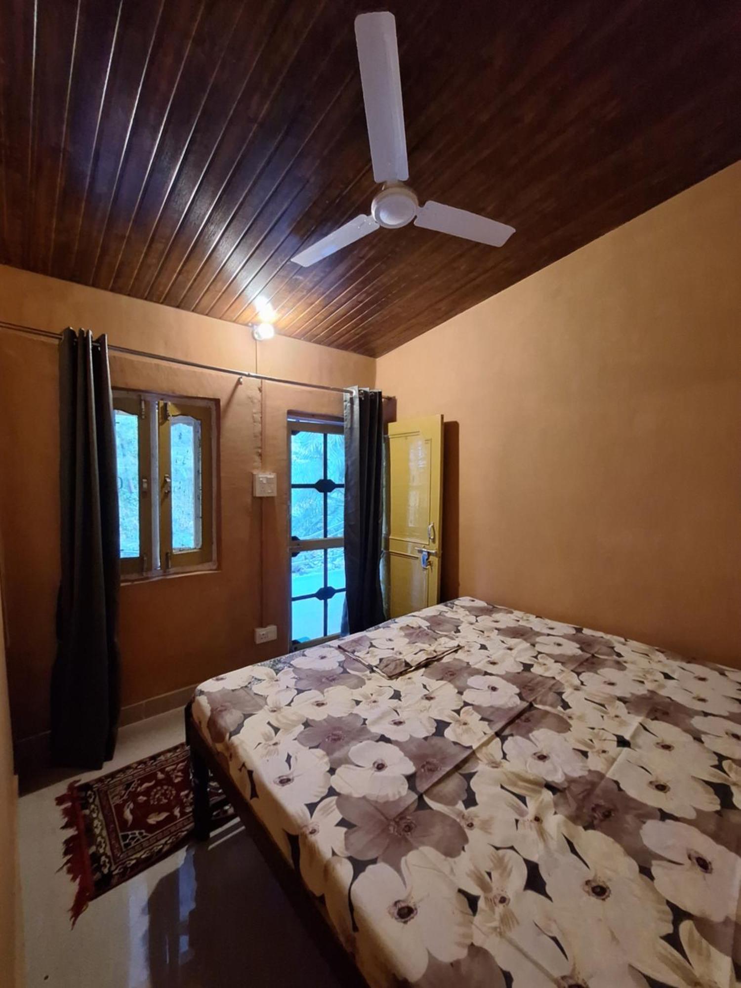 Tathastu Bir -Homestay ,Dorm,Hostel ภายนอก รูปภาพ