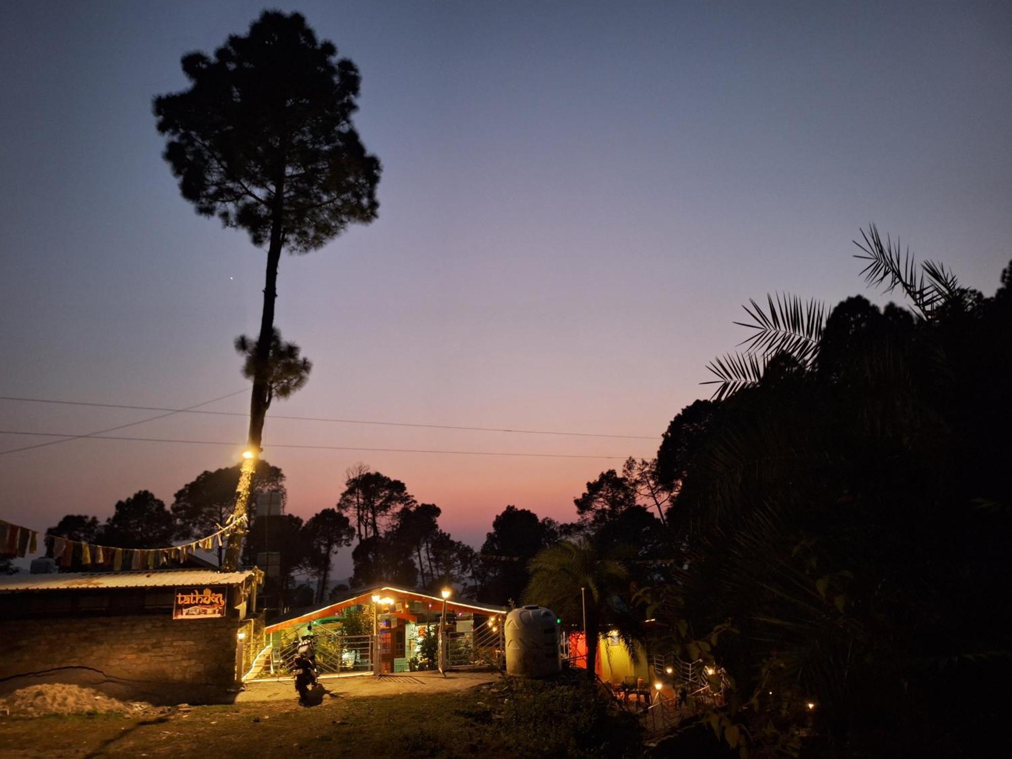 Tathastu Bir -Homestay ,Dorm,Hostel ภายนอก รูปภาพ